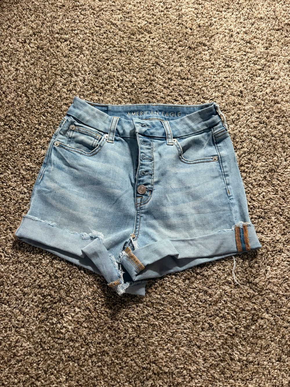 American Eagle Outfitters Light Wash High-Rise Button-Front Denim Shorts Size 2